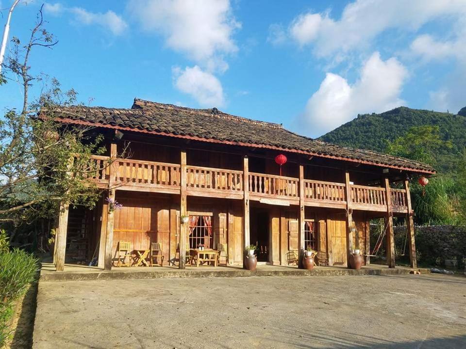 Lo Lo Homestay & Cafe Meo Vac Bagian luar foto