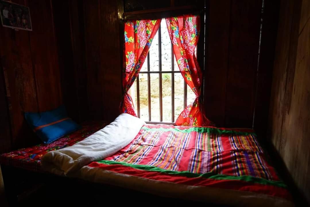 Lo Lo Homestay & Cafe Meo Vac Bagian luar foto