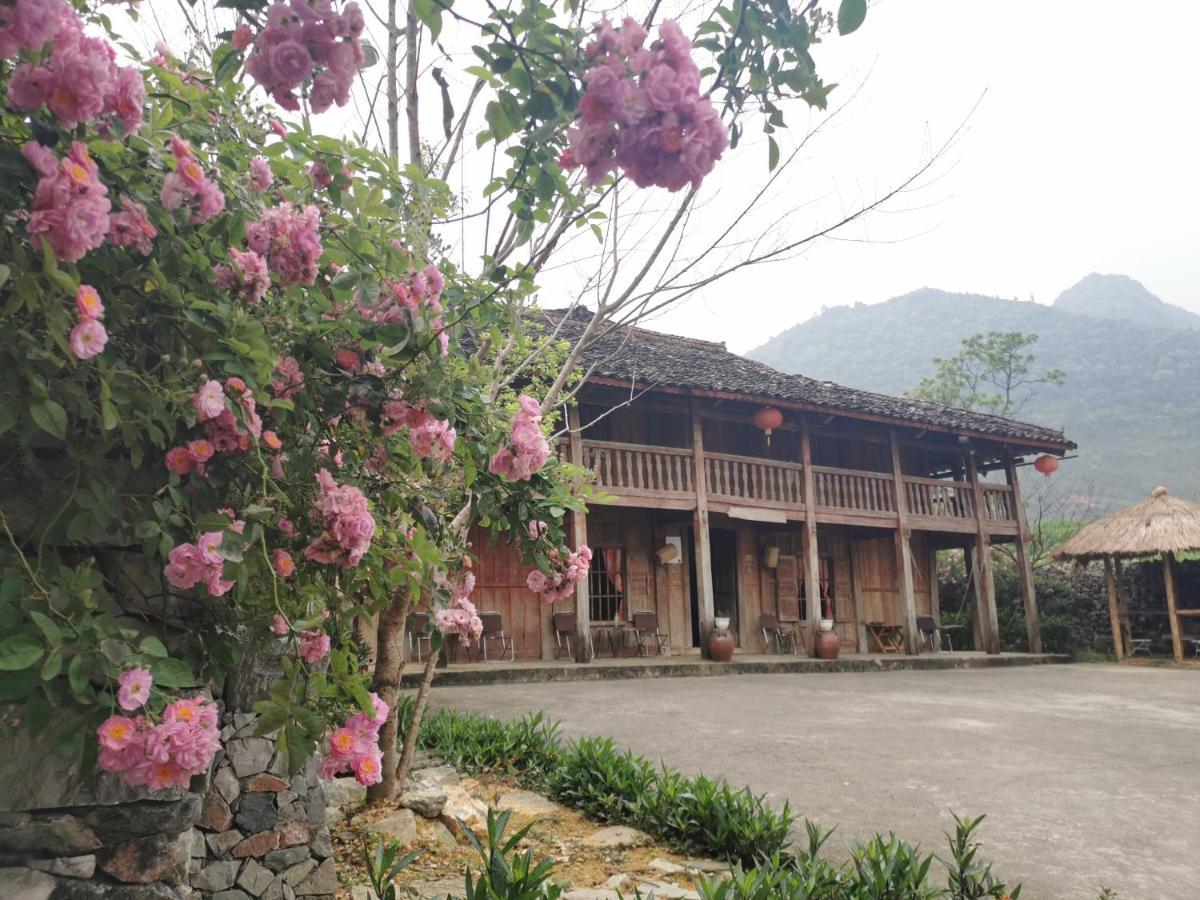 Lo Lo Homestay & Cafe Meo Vac Bagian luar foto