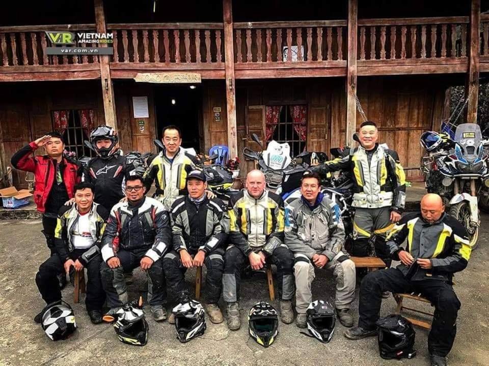 Lo Lo Homestay & Cafe Meo Vac Bagian luar foto