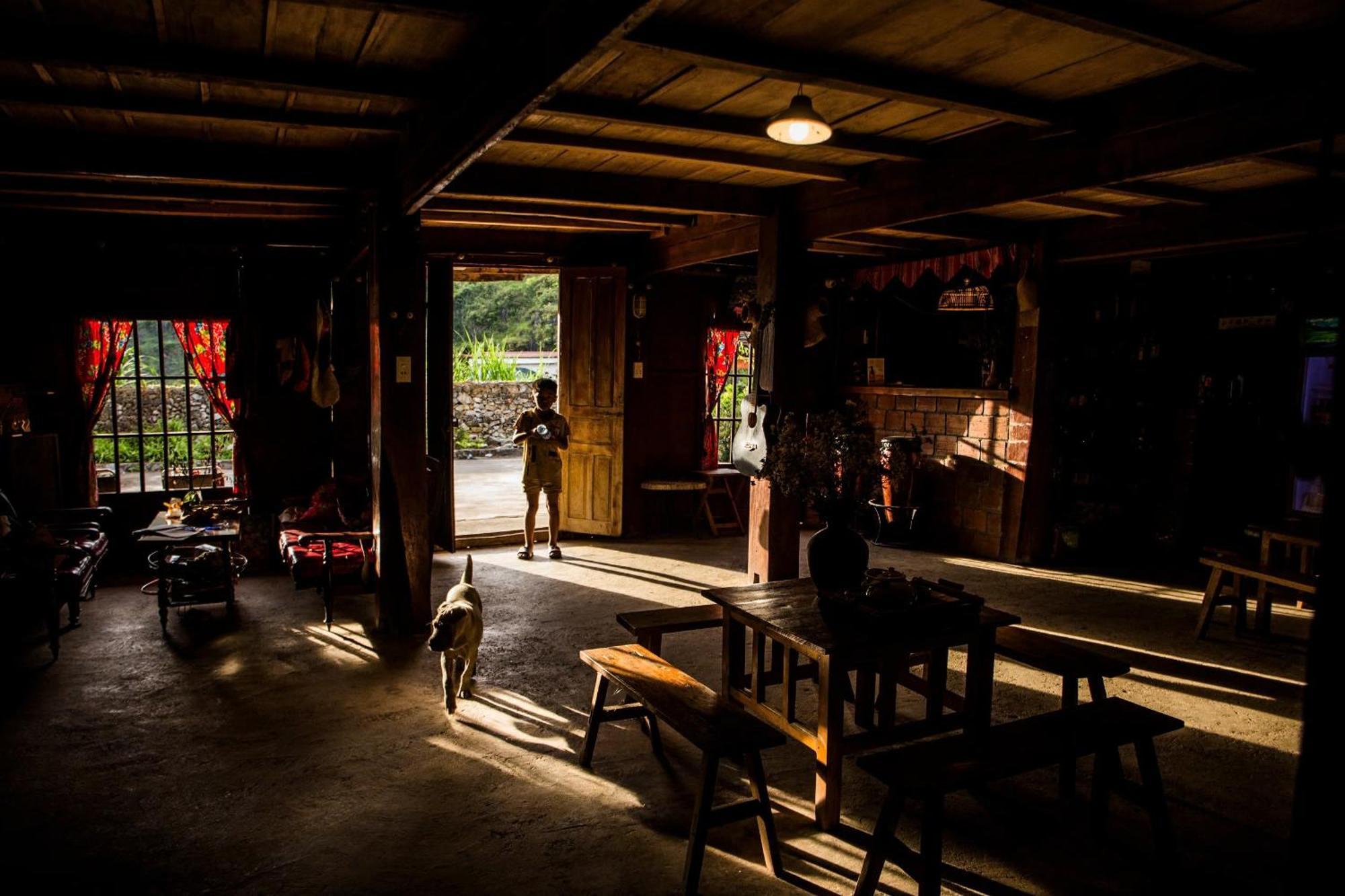 Lo Lo Homestay & Cafe Meo Vac Bagian luar foto
